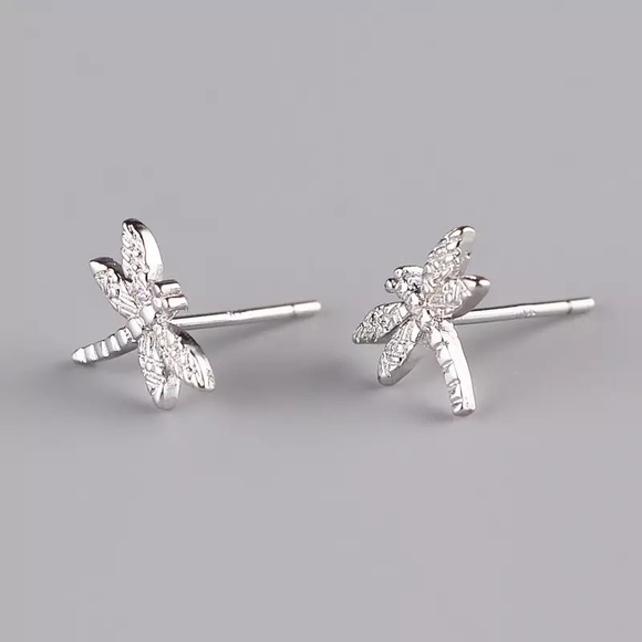 🛍 💯 925 Sterling Silver Dragonfly Stud Earrings - Picture 3 of 7